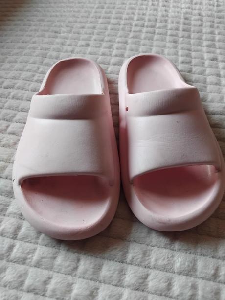 Šlapky, zara,29