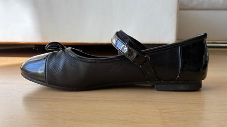 Dievčenské lakované baleríny, 35