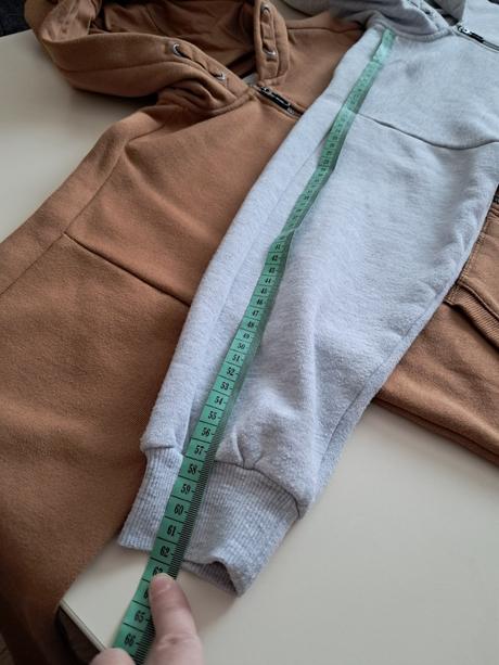 Mikina šedá reserved 140-146, reserved,140