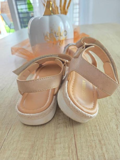 Sandalky, steve madden,32