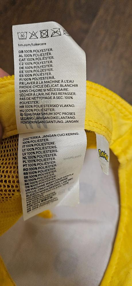 Siltovka pikachu, h&m,140