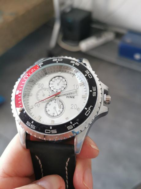 Náramkové hodinky, 