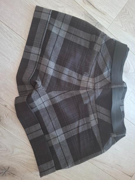 Dámske šortky na zimu, fishbone,s