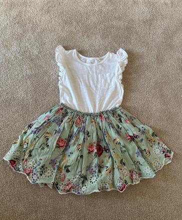 Dievčenské šaty zn. next, veľ. 110, next,110