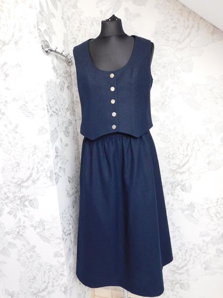 Luxusny trachten vlneny kostym, 38