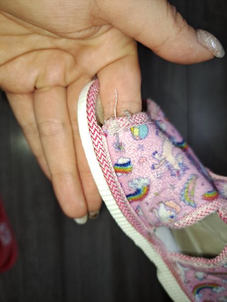 Papuce manik, manik,28