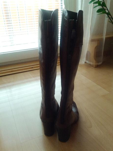 Hnede cizmy, 37