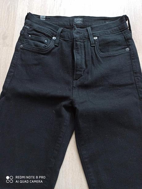 Čierne nohavice, 26