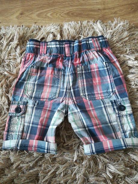 Šortky, f&f,98