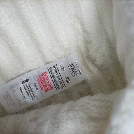 Nová čiapka 4-6 rokov, f&f,110