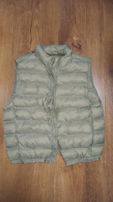 Vesta bez rukavov, zara,152