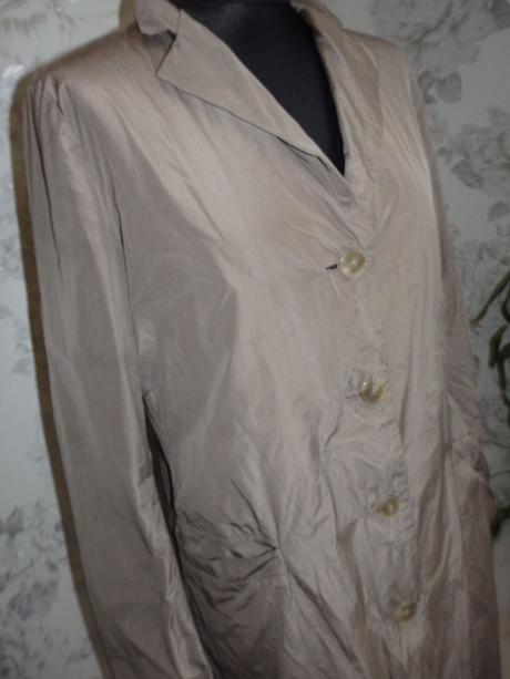 Luxusny damsky trendy plast, 38