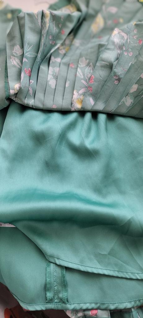 Dievčenská sukňa, marks & spencer,146