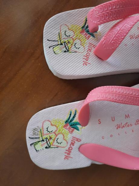 Dievčenské šľapky- žabky, 26