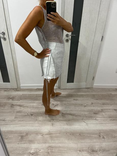 Strieborná sieťková tunika, 38