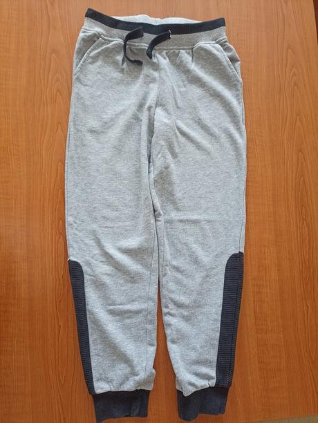 Tepláky, pepperts,134