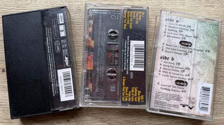 Audiokazety neil young ,crazy horse,lyra a mono,