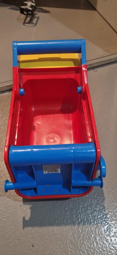 Wader vyklápacie auto, 