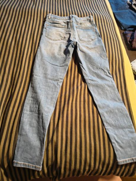 Skinny rifle s vysokým pásom, reserved,m