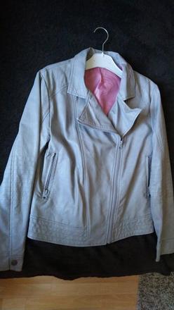 Dievčenská koženka, 146