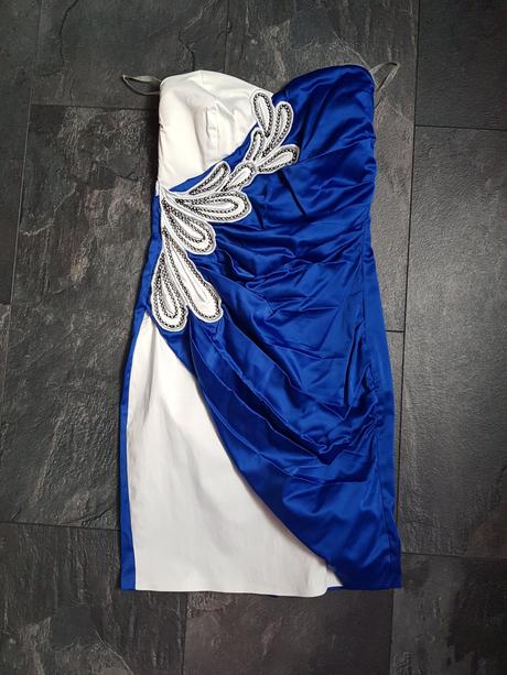 Kralovsky modre saty, 38