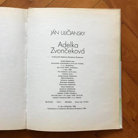 Kniha-adelka zvončeková,