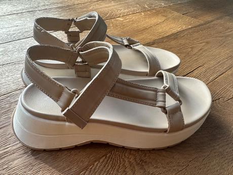 Šľapky na platforme, zara,39