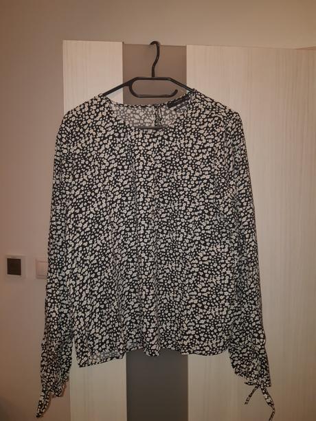 Bluzka so vzorom malych kvietkov, reserved,38