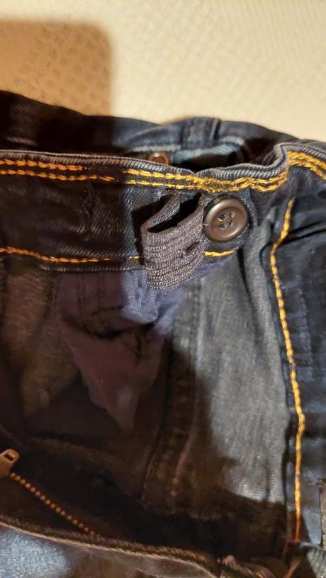 Tmavomodre rifle, reserved,110