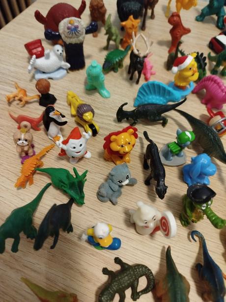 Figúrky z kinder, dinosaury a zvieratka, 