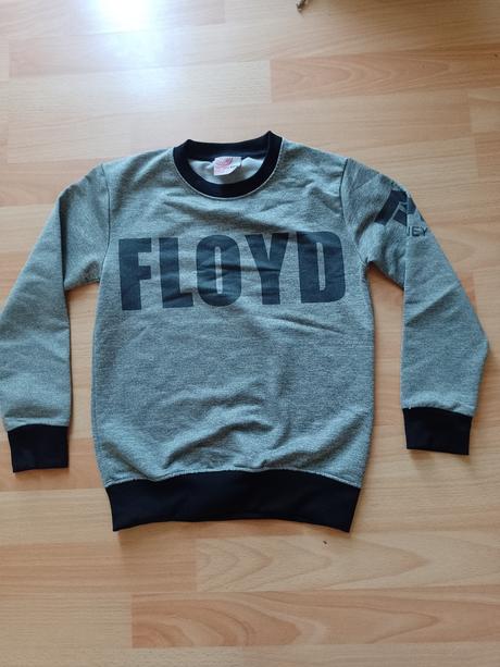 Tenučká mikinka, 122