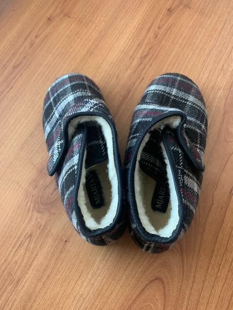Kárované zateplené papuče, 40