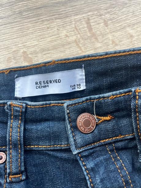 Džínsy, reserved,34