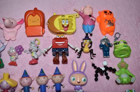 Postavičky z rozprávok a figúrky,