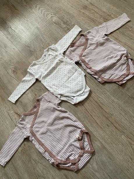 Štýlový zimný kožúškový kabátik s čiapkou veľ. 62, tesco,62