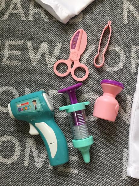 Kostym doktorka 3-5 rokov, 