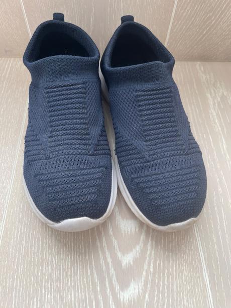 Ľahučké tenisky, 36