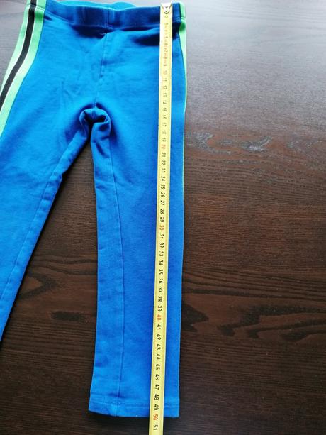 Modré leginky, reserved,98