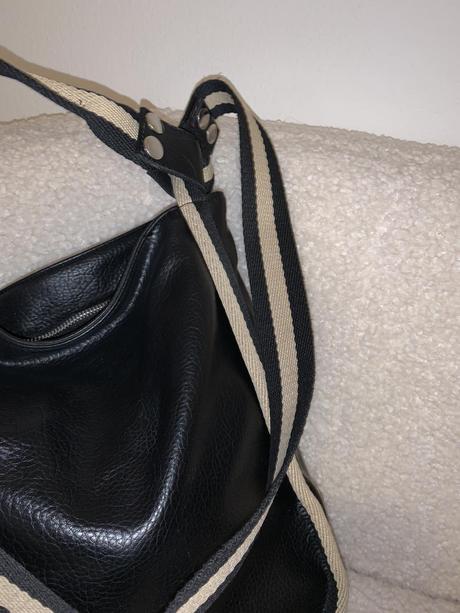 Crossbody kabelka,