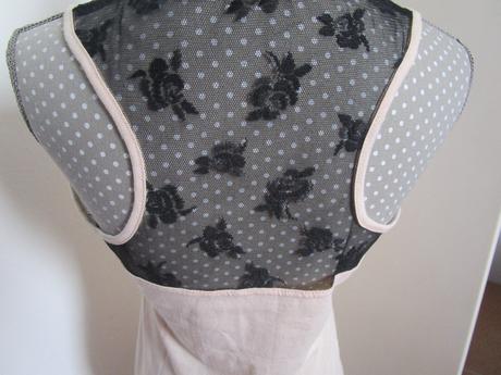 Znač. top s čipkou - 229, atmosphere,m