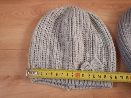 Čiapky , čelenka, šál, 122