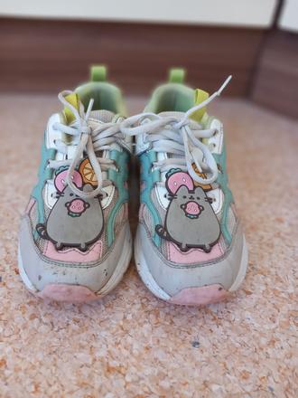 Tenisky pusheen v.36, reserved,36