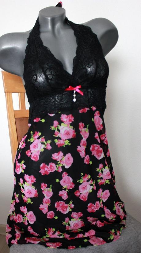 Kvetovana nocna kosela s cipkou, s