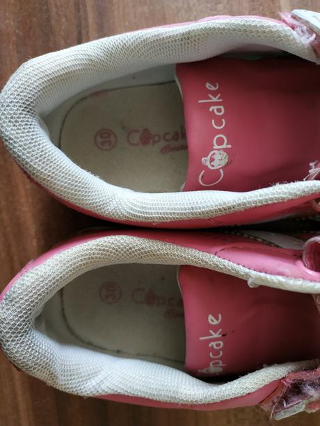 Botasky, deichmann,30