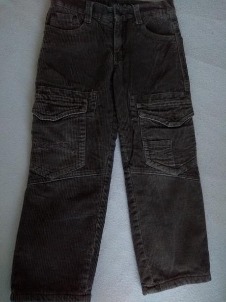 Menčestrové nohavice, lusa,116