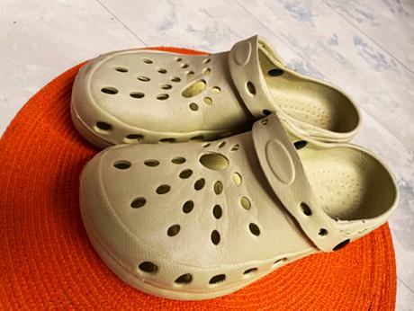 Kroksy, 42