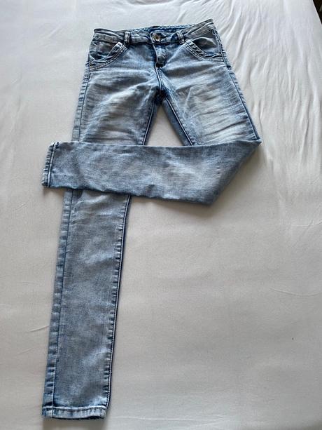 Bledomodre vysuchane rifle, s