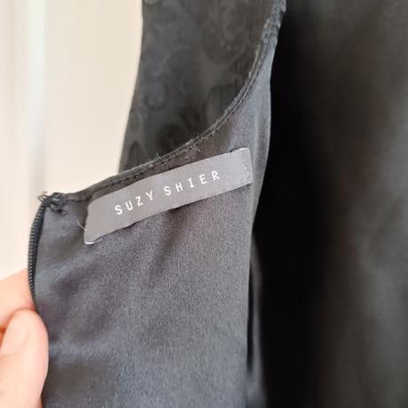 Dámske šaty suzy shier, m