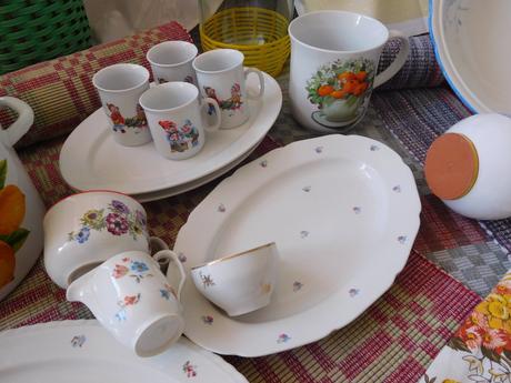 Sklo,porcelán,keramika,smalt,textilie,