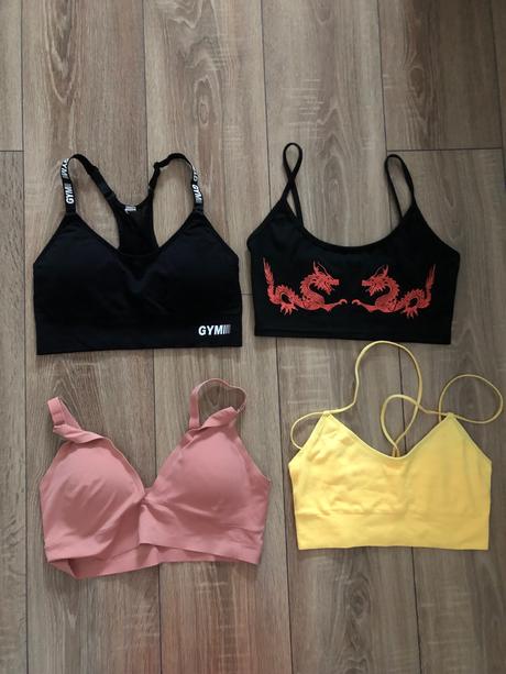 4 ks športových podprseniek, m